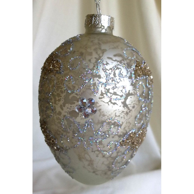 Silver Crackle Christmas ornament with glitter