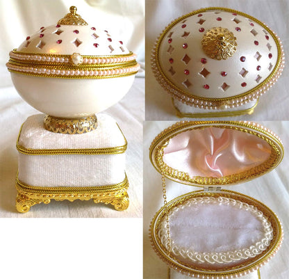 EggShell Music Jewelry Boxes